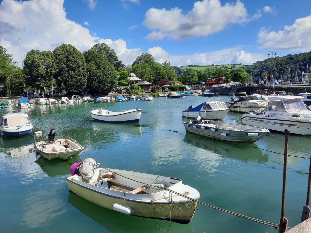 Sunnydaze-Detached Chalet With 2 Bedrooms And 2 Bathrooms And Private Parking Outside Door Dartmouth Luaran gambar