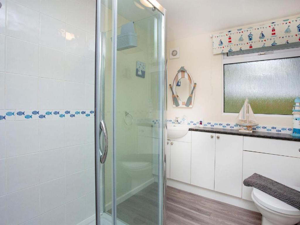 Sunnydaze-Detached Chalet With 2 Bedrooms And 2 Bathrooms And Private Parking Outside Door Dartmouth Luaran gambar